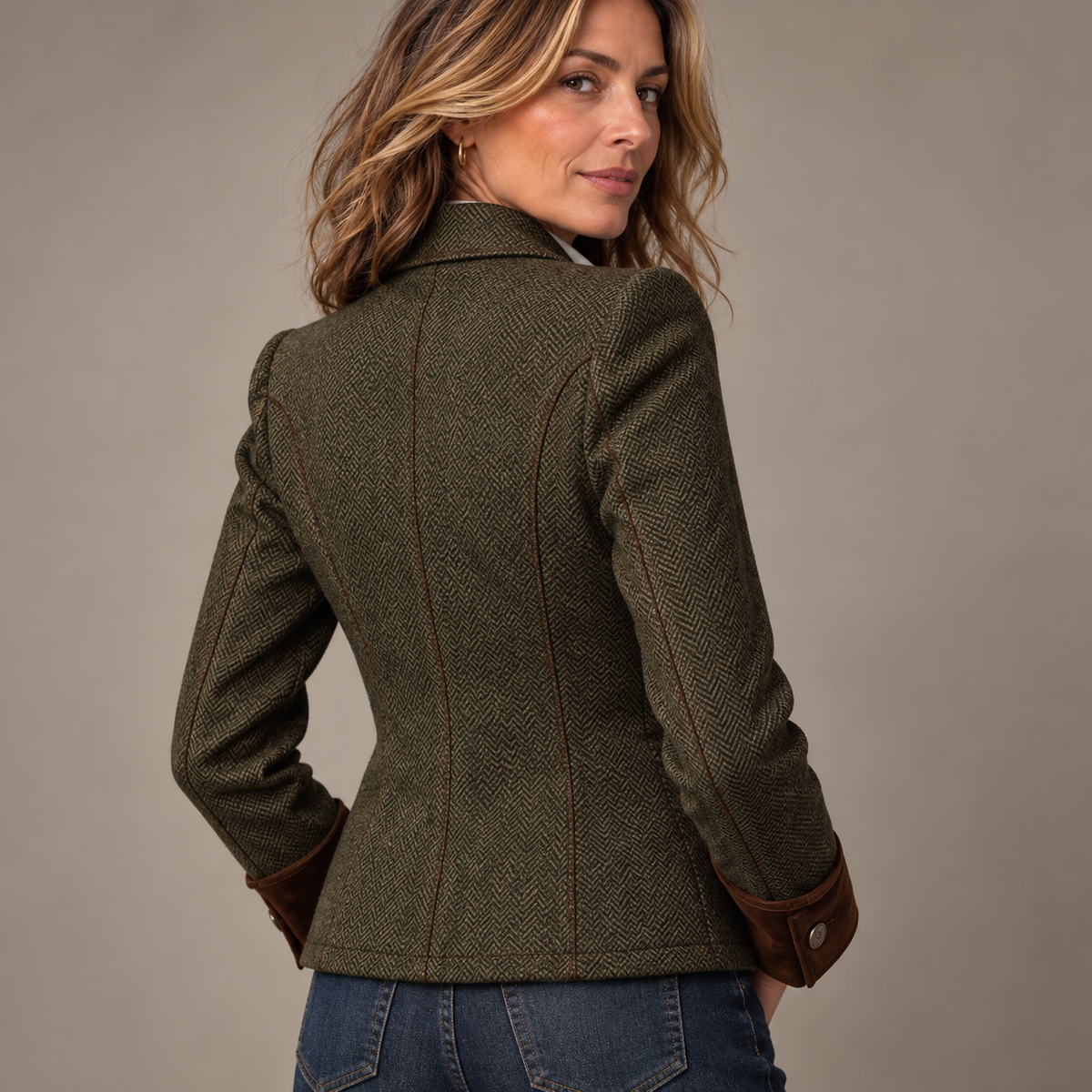 Dolores - Blazer de Sarga con Ribete en Contraste