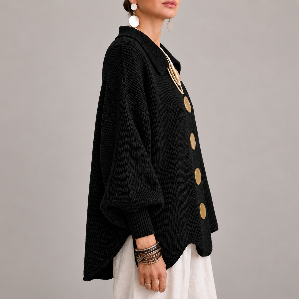 Magdalena | Cárdigan Oversize Canalé con Bajo Ondulado, Negro